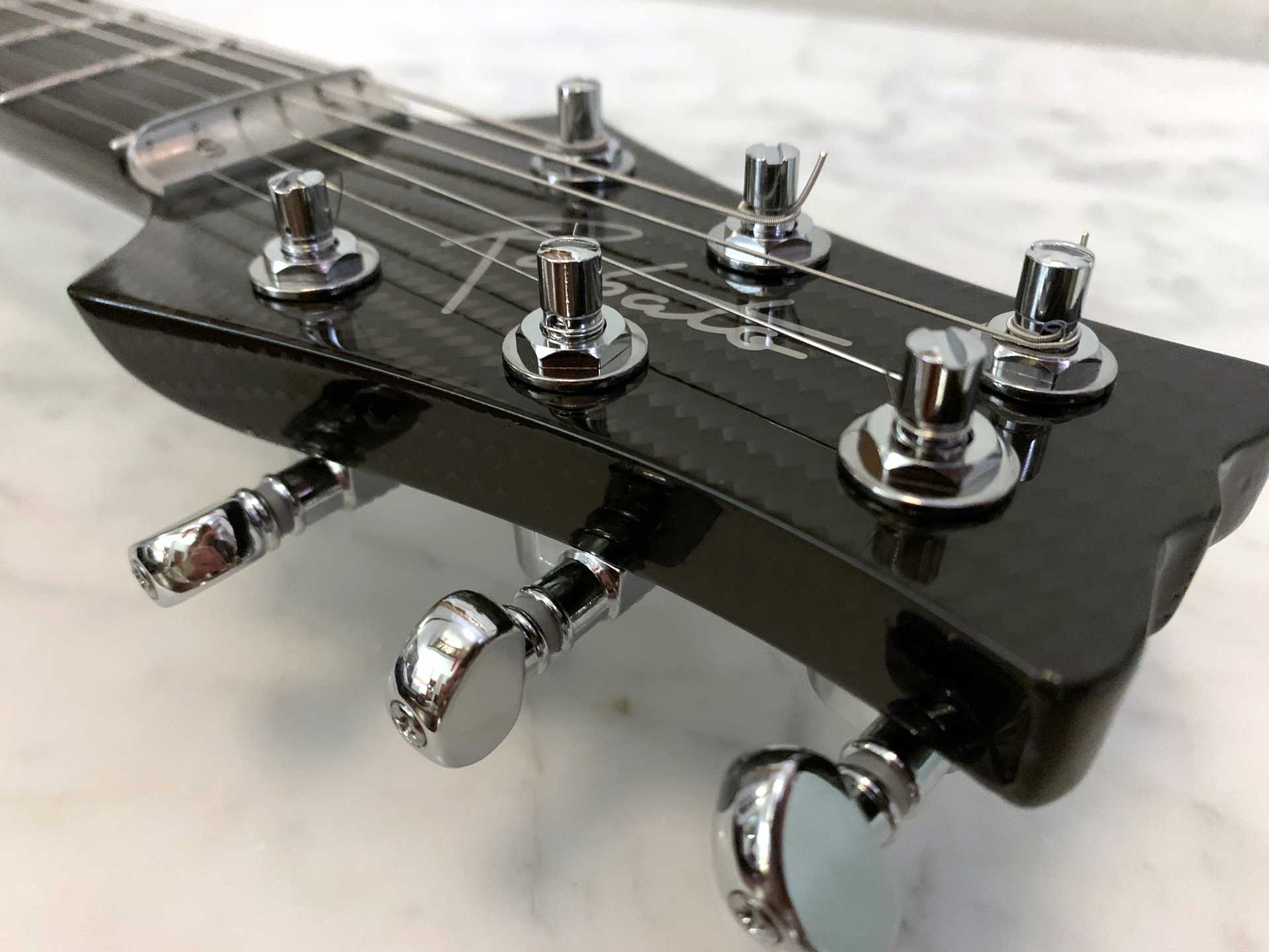 Locking tuners